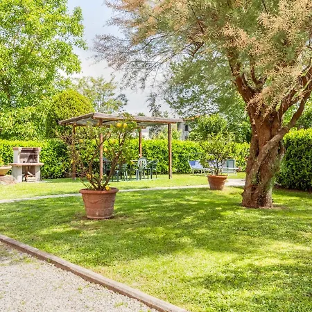 House Marina - Piscina E Relax Tatil Evi Lucca